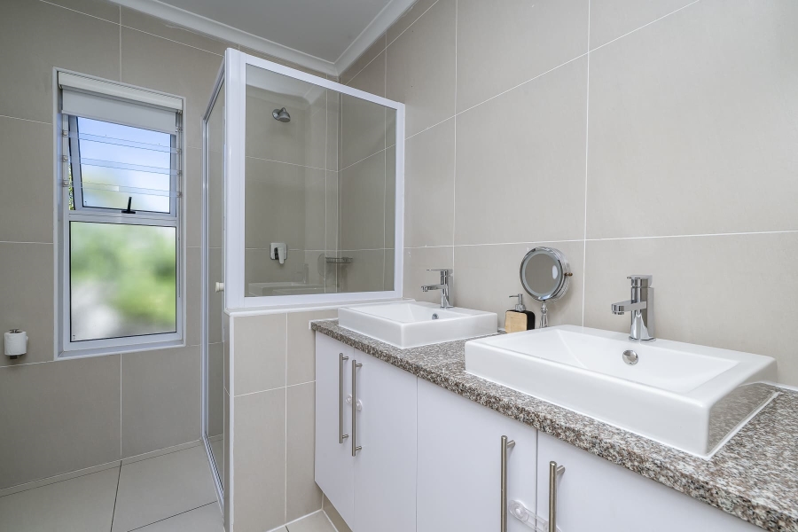 4 Bedroom Property for Sale in Pinehurst Western Cape